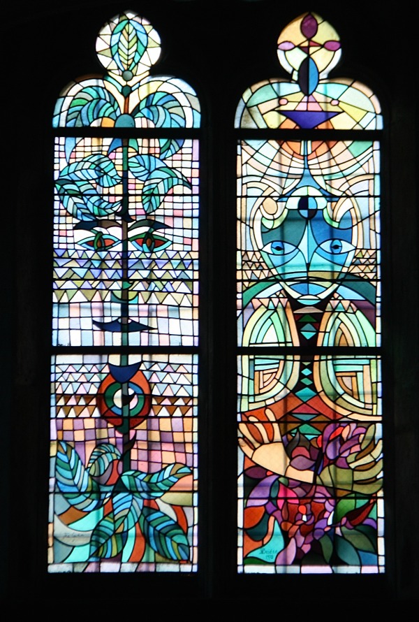 vitraux de cocteau à metz saint maximin